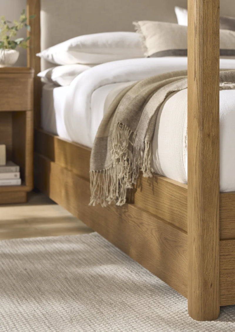 Maddox Four Poster Bed