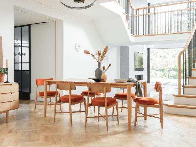 G Plan Winchester 135-190cm dining table