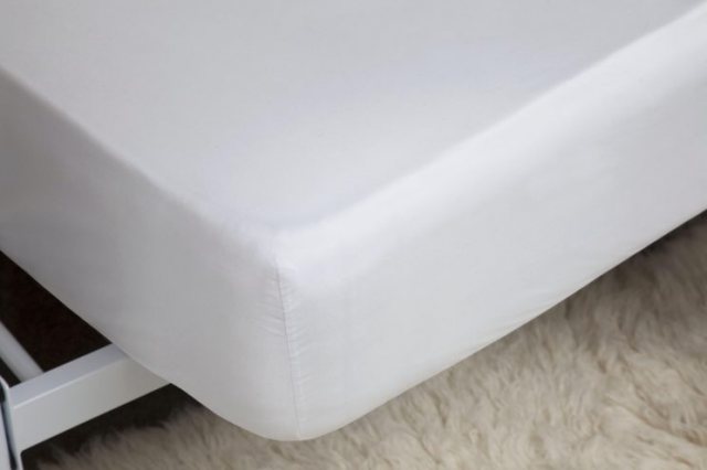 Belledorm 400 Thread Count Fitted Sheet In White available at Hunters Furniture Derby
