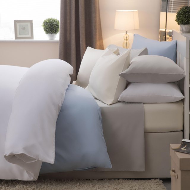 Belledorm Brushed Cotton Flat Sheet In Cream